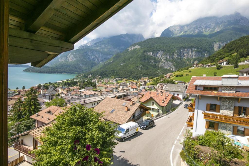 Hotel Aurora Molveno Exteriér fotografie